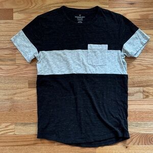 American Eagle Outfitters Black and Gray Colorblock Tee